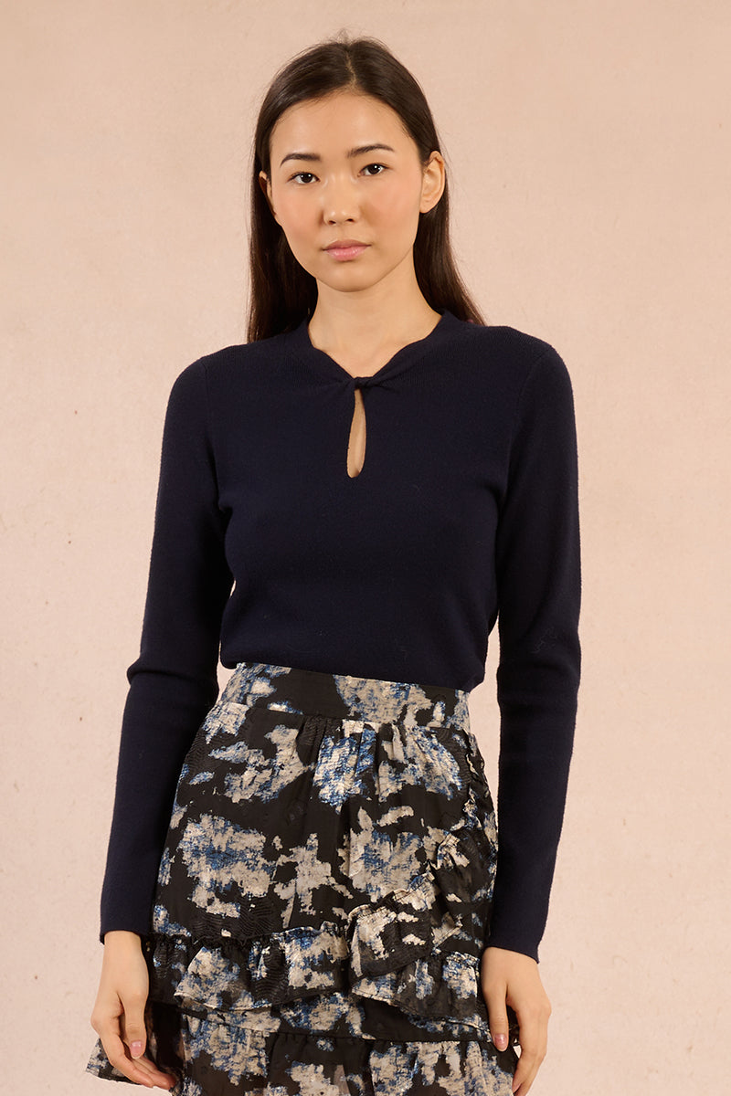 Ladies Fine Knitted Sweater