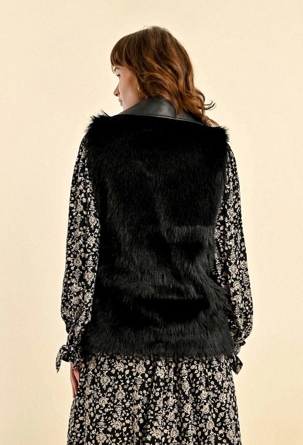 Faux Fur Sleeveless Jacket